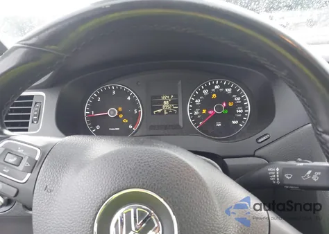 2014 Volkswagen Jetta 2.0L Tdi z USA, uszkodzony, nr VIN 3VWLL7AJ7EM383358